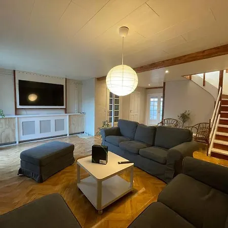 Byhus-lejlighed Med Sjael Og Privat Gardhave Hurup